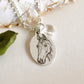 collana con cristallo e charm ovale. adatto in particolare modo a raffigurare i cavalli