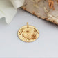 ciondolo personalizzato in oro 18K con ritratto animale. Oro giallo inciso